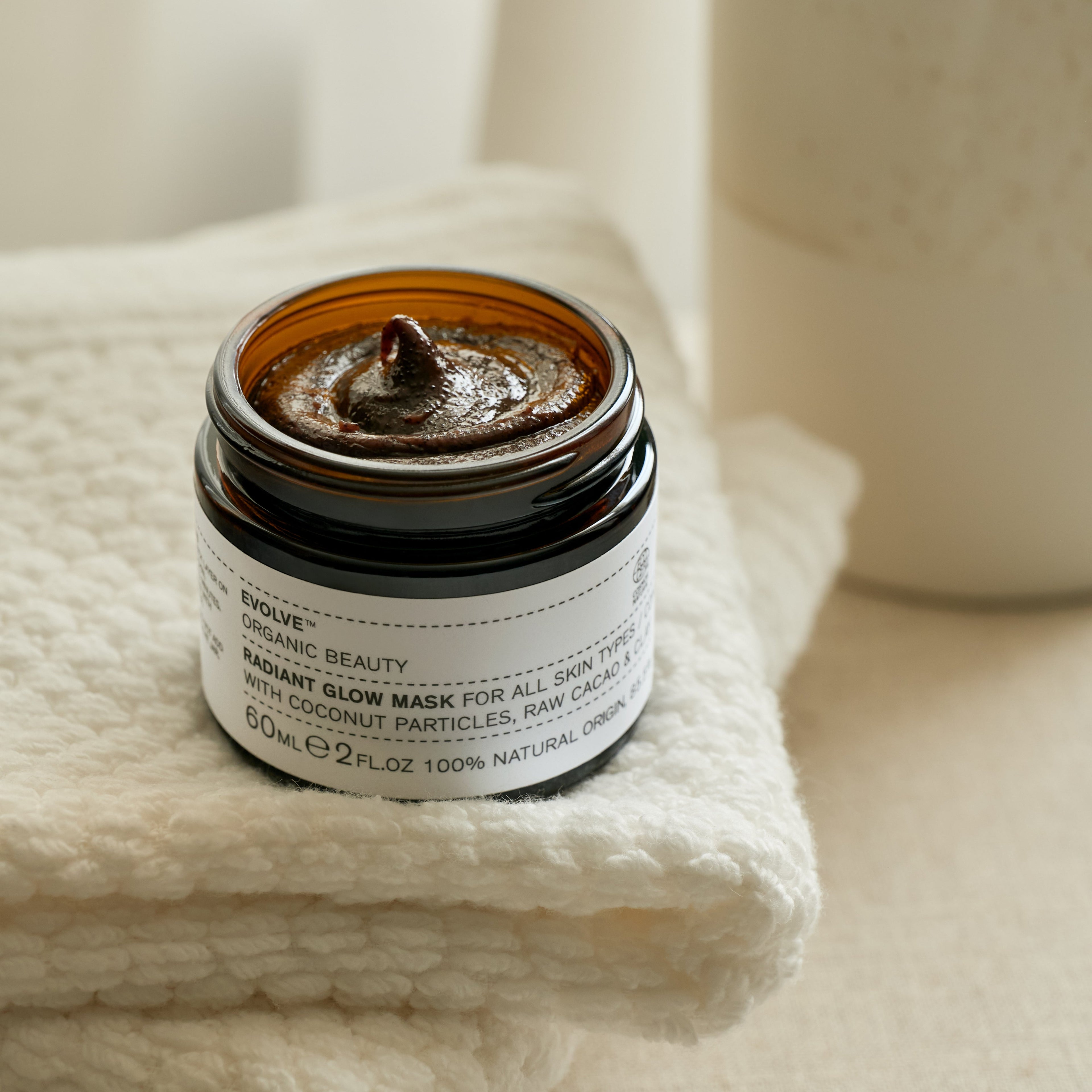 Radiant glow 2-in-1 mask scrub 60 ml